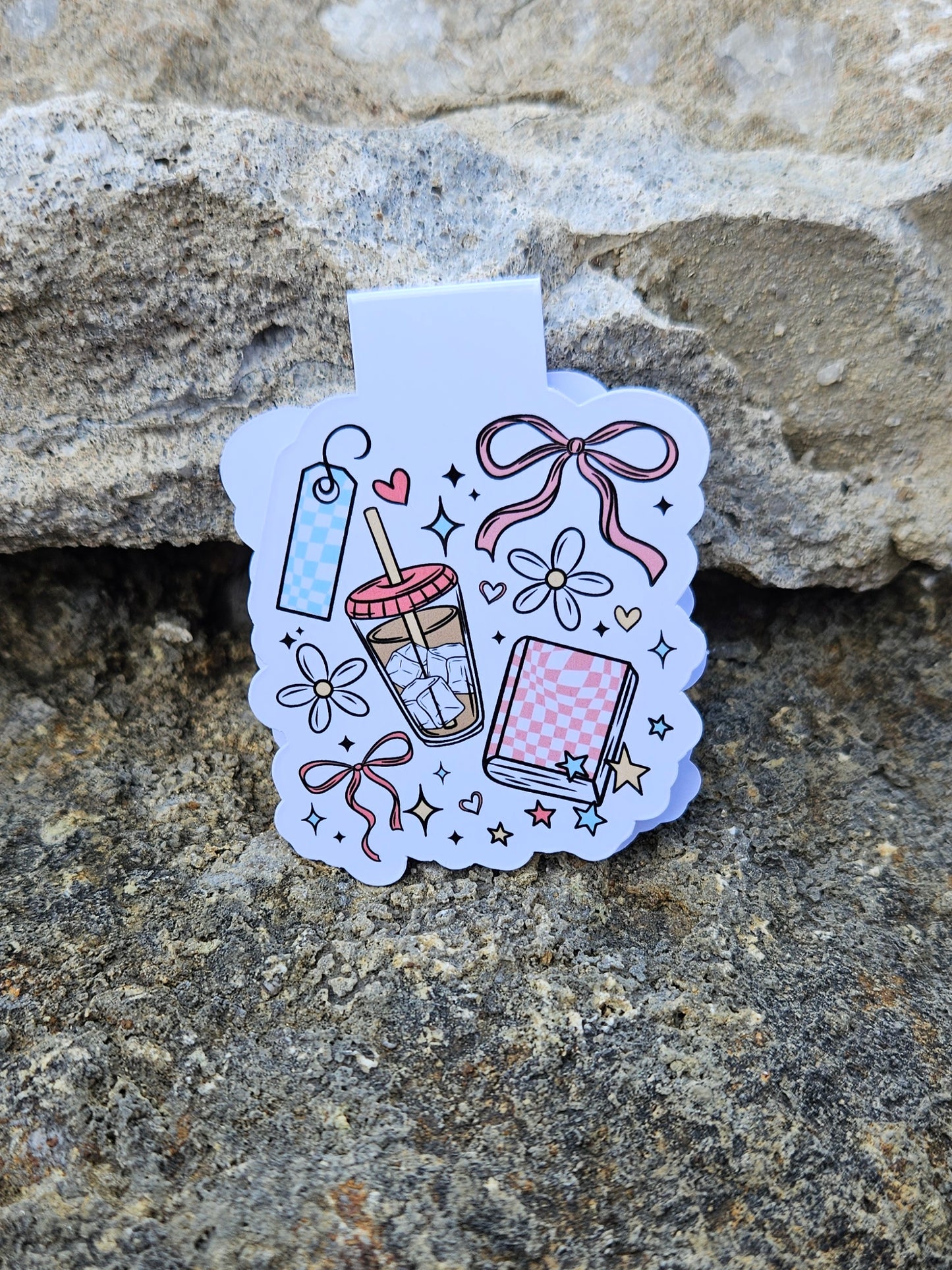 Checkered Books and Bows Magnetic Bookmark